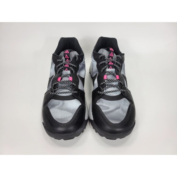 Nike ACG Black and Gray Athletic Shoes - Picture 6 of 8